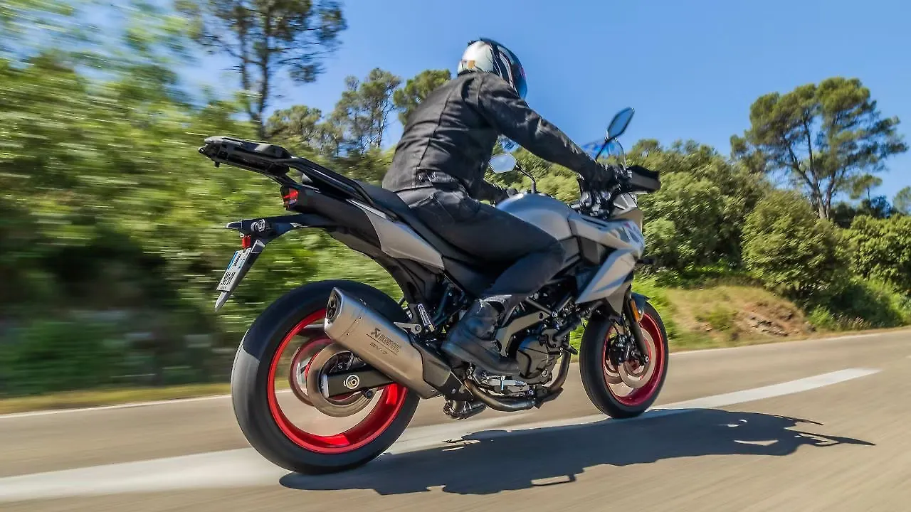 Suzuki  Riding