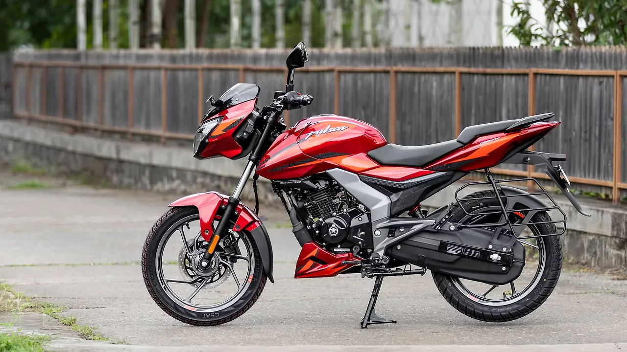 Bajaj Pulsar 150 - Image 10