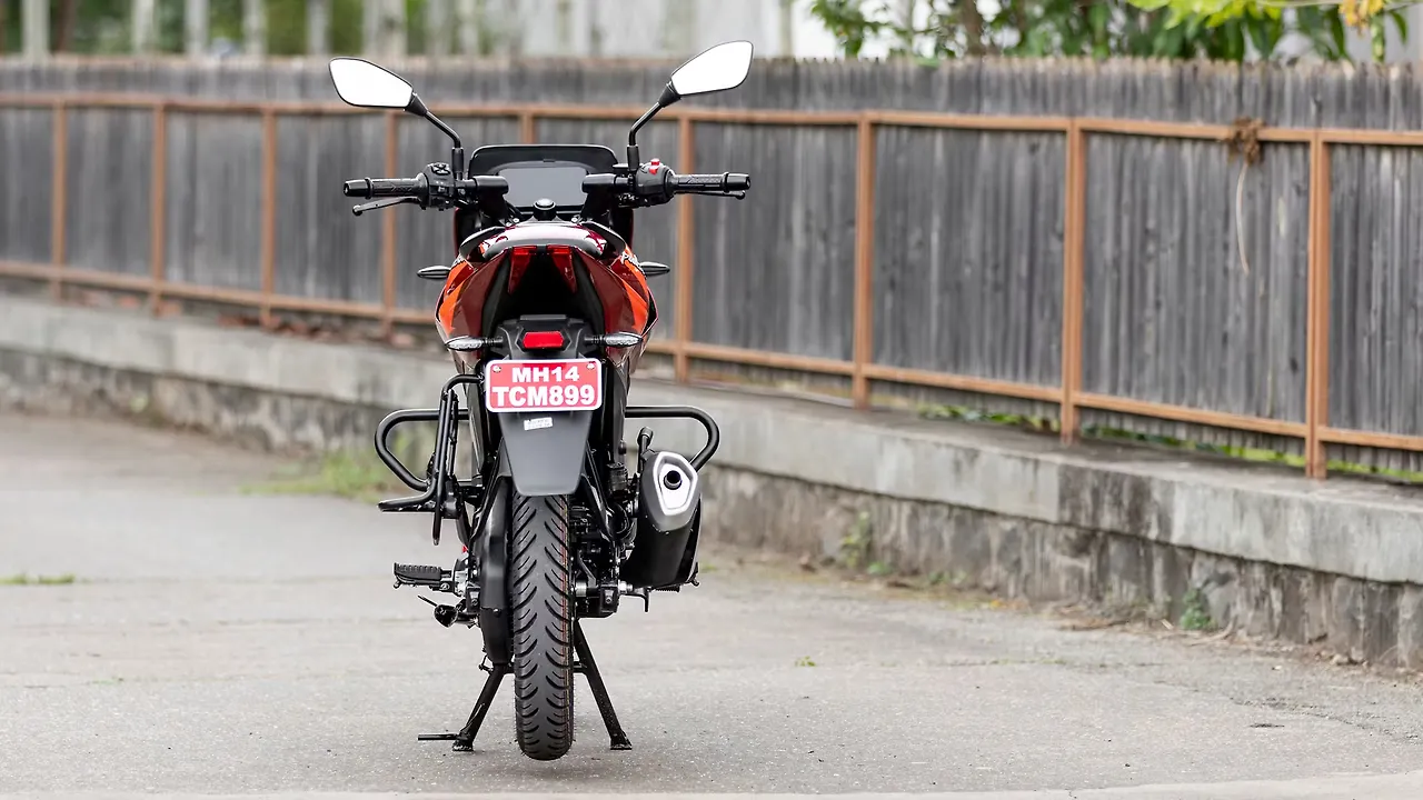 Bajaj Pulsar 150 - Image 8