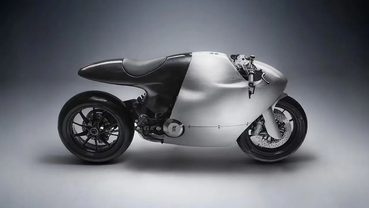 Ducati Monster 821 Dark Right Side View