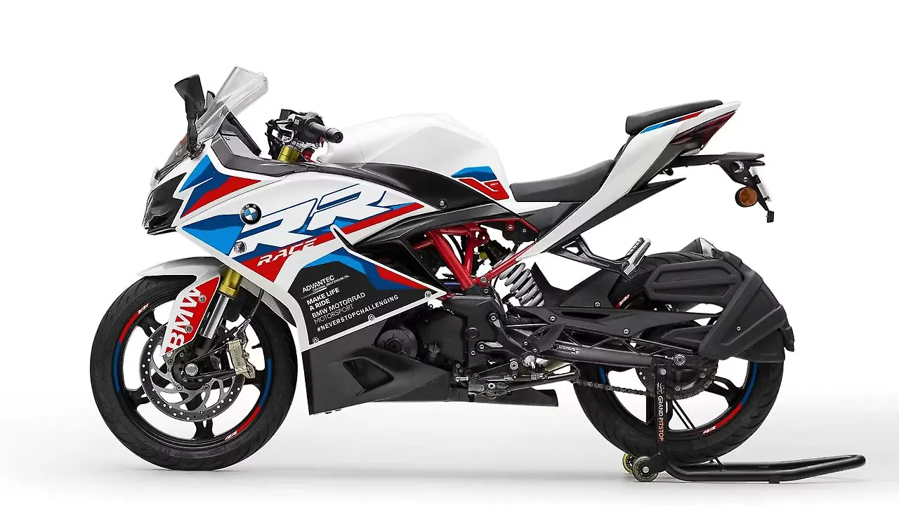 Kawasaki Ninja 300 Left Side View