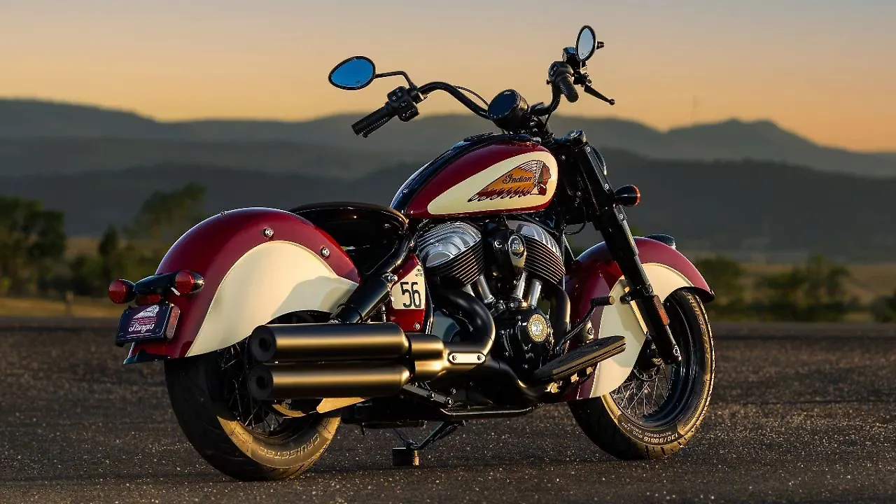 Indian Chief Vintage Right Rear Three Quarter
