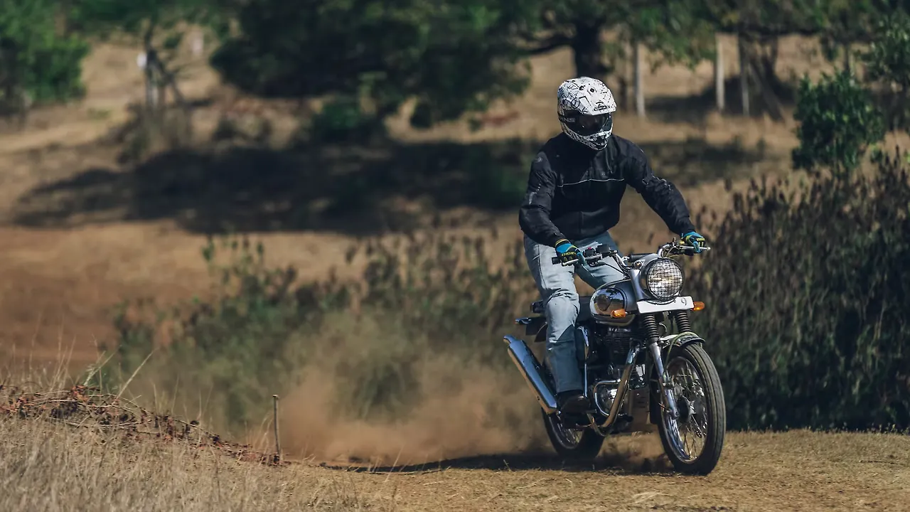 Royal Enfield to open 300 mini showrooms in India Royal Enfield to open 300 mini showrooms in India