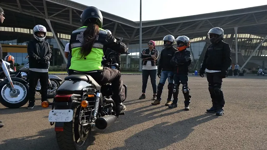 Harley-Davidson conducts its first riding academy program in Mumbai Harley-Davidson conducts its first riding academy program in Mumbai
