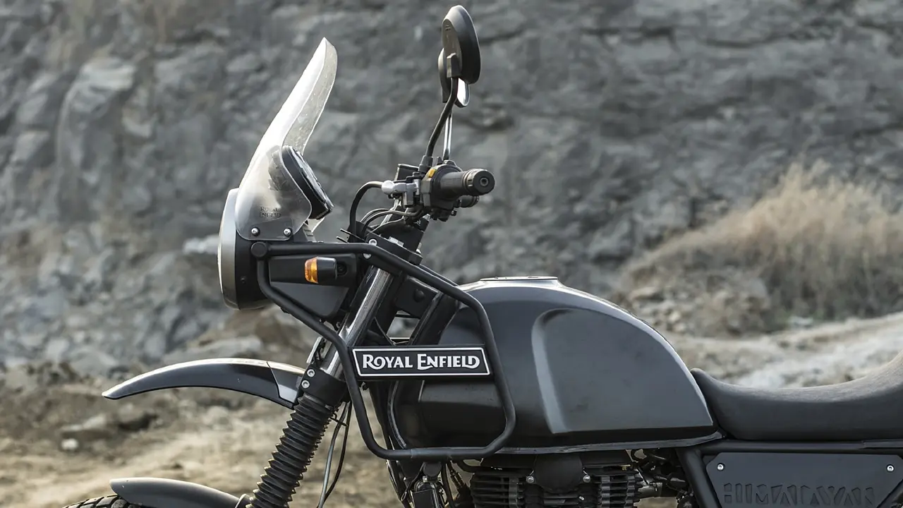 Royal Enfield Patents Hunter Name New Scrambler In The Making Bikewale