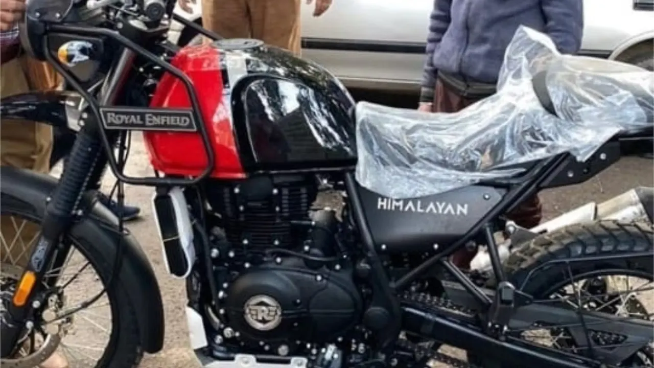 New Royal Enfield Himalayan spotted in India; to be launched soon New Royal Enfield Himalayan spotted in India; to be launched soon