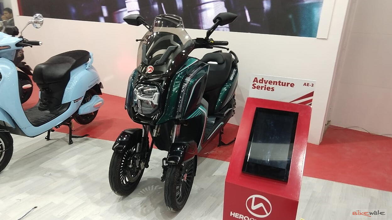 Auto Expo Hero Electric Unveils Self Standing Three Wheeled Electric Scooter Bikewale