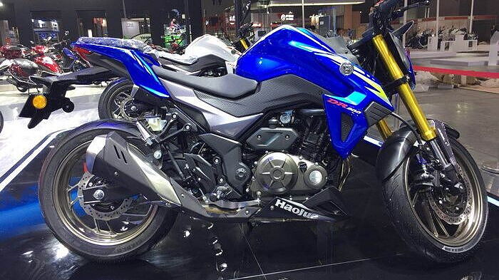 suzuki gixxer 300