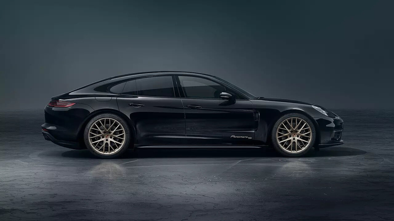 Porsche Panamera 4 listed on India website; priced at Rs 1.48 ...