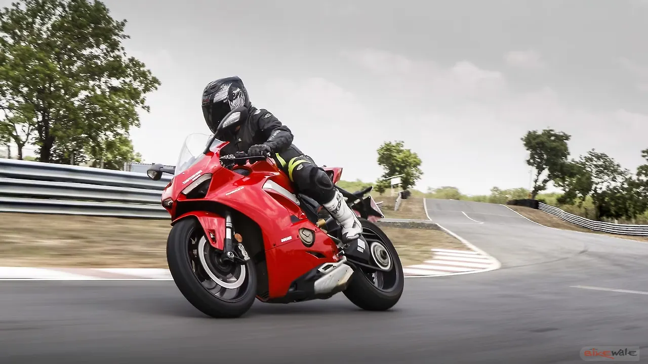 Ducati introduces racing accessories package for the V4 Ducati introduces racing accessories package for the V4