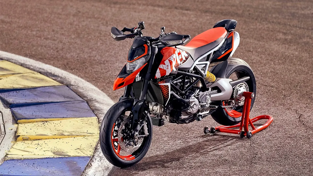 Ducati Hypermotard 950 RVE: Image Gallery Ducati Hypermotard 950 RVE: Image Gallery