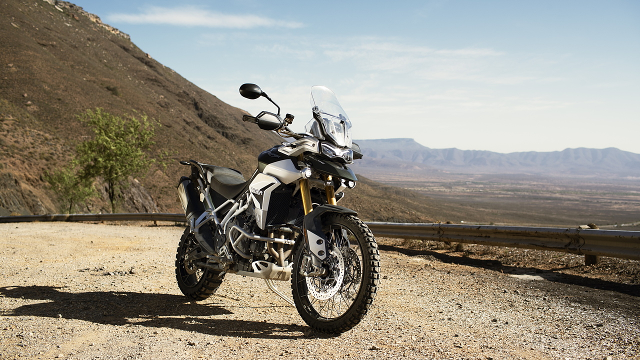 triumph tiger rally 900