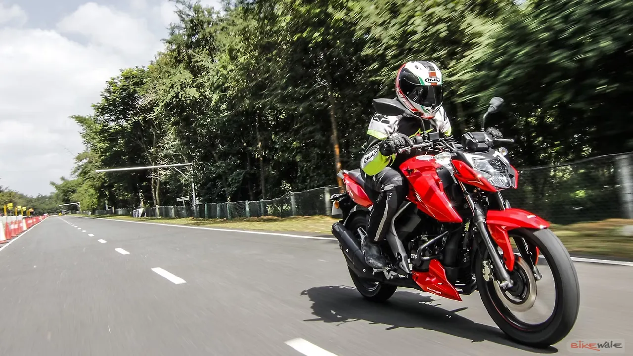Tvs Apache Rtr 160 4v Gets Expensive Bikewale Tvs Apache Rtr 160 4v Gets Expensive Bikewale