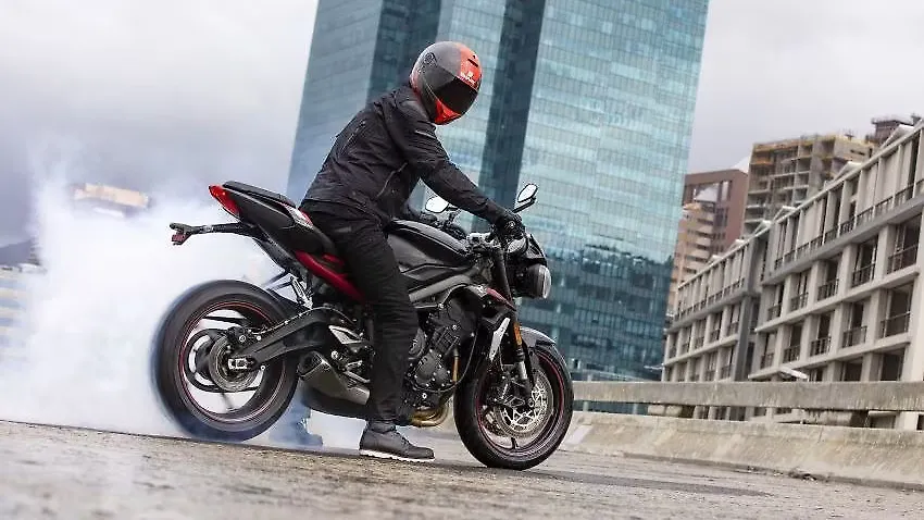 Triumph Street Triple R: Top 5 Highlights Triumph Street Triple R: Top 5 Highlights