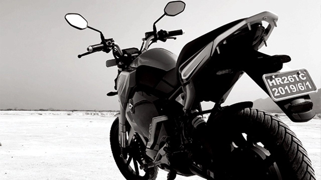 revolt rv300 range