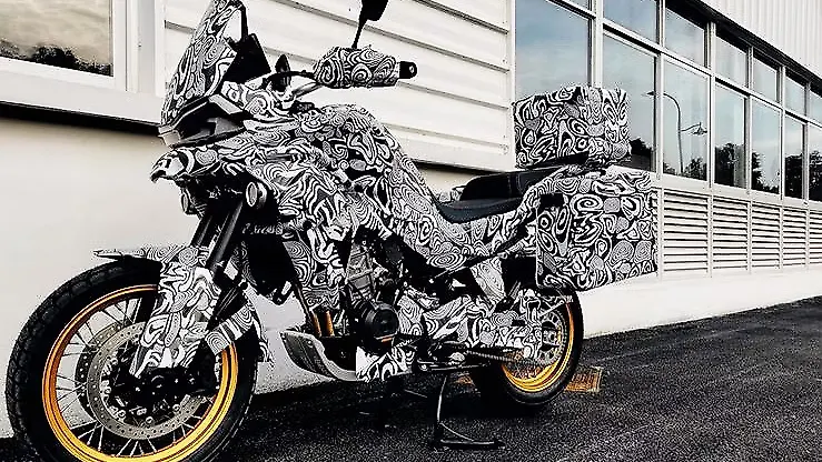 CFMoto MT800 ADV spotted; shares underpinnings with KTM 790 Adventure CFMoto MT800 ADV spotted; shares underpinnings with KTM 790 Adventure