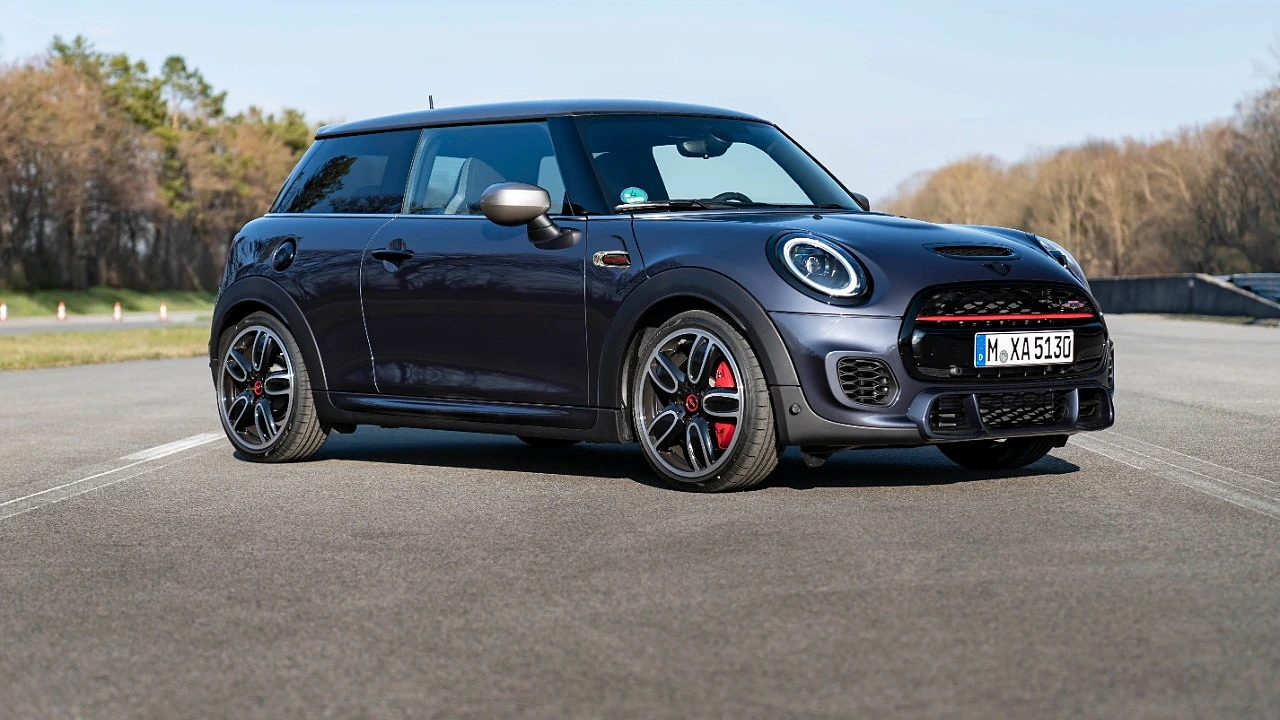 MINI Cooper JCW Price - Images, Colors & Reviews - CarWale