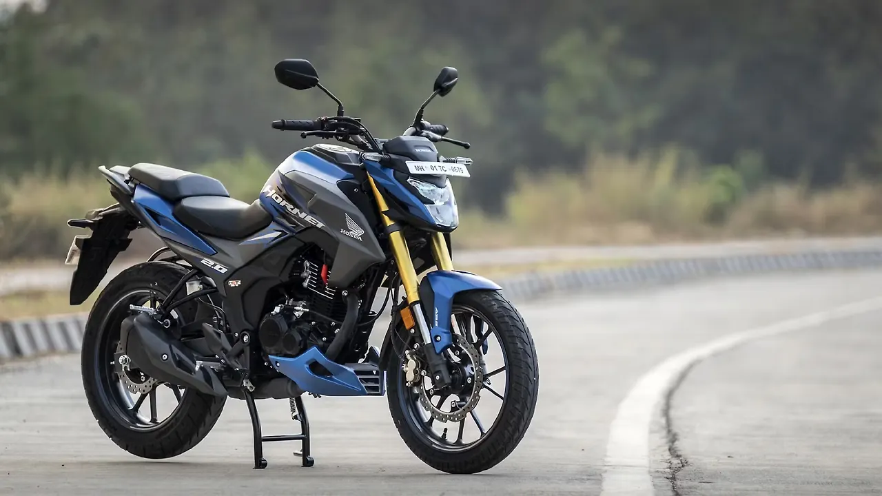 New Honda Hornet 2.0 offered with cashback up to Rs 5,000 New Honda Hornet 2.0 offered with cashback up to Rs 5,000