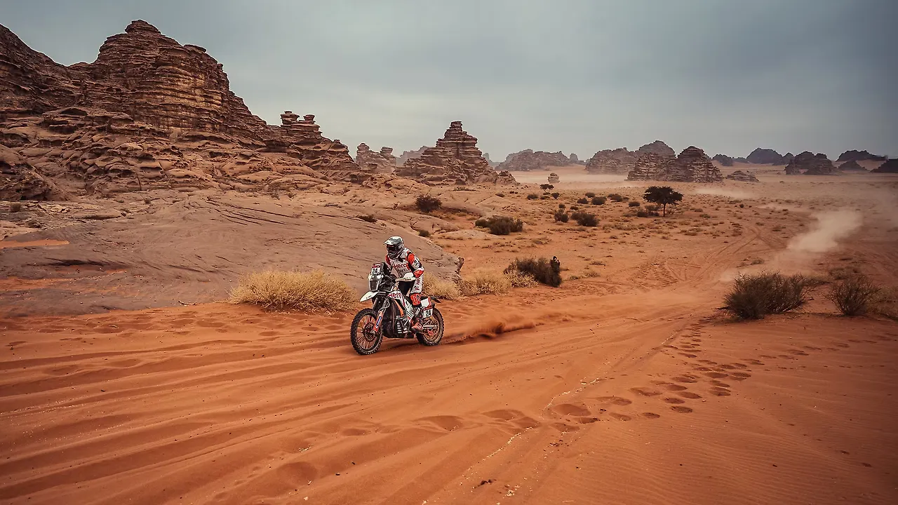 Dakar Rally 2021: Hero MotoSports secures another top-10 stage finish Dakar Rally 2021: Hero MotoSports secures another top-10 stage finish