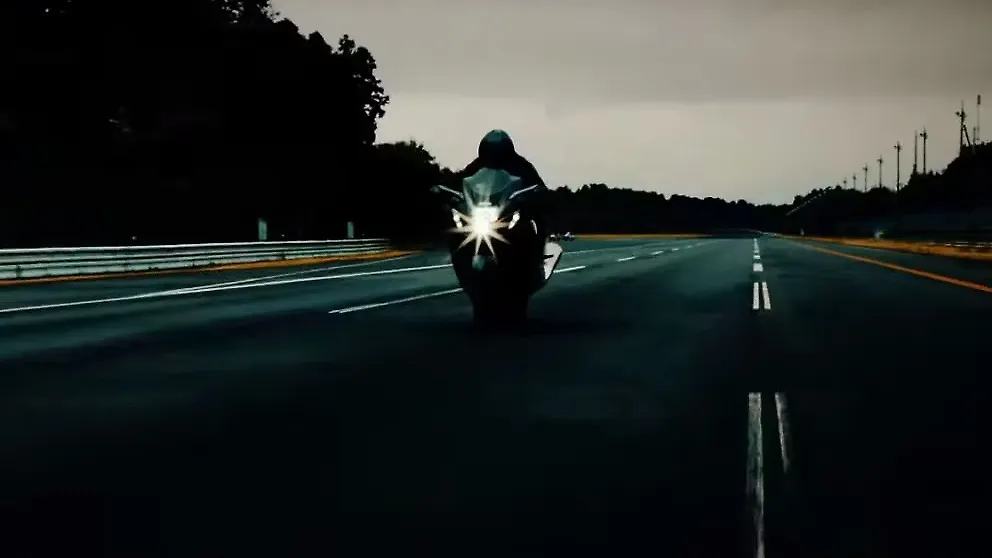 New Suzuki Hayabusa teased; unveil on February 5 New Suzuki Hayabusa teased; unveil on February 5