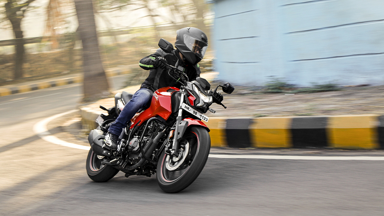 Hero Xtreme 160R Long Term Review 2: City Riding - BikeWale