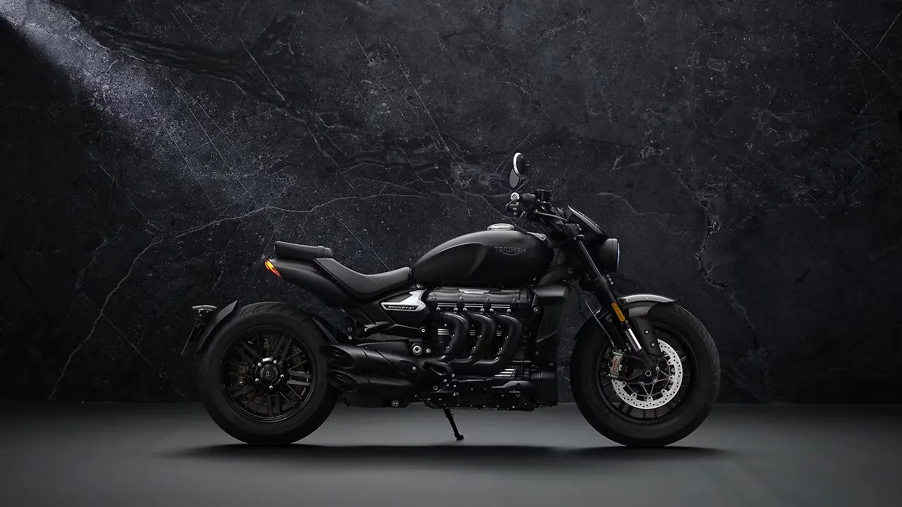 Triumph Rocket 3 R Black Edition: Image Gallery Triumph Rocket 3 R Black Edition: Image Gallery