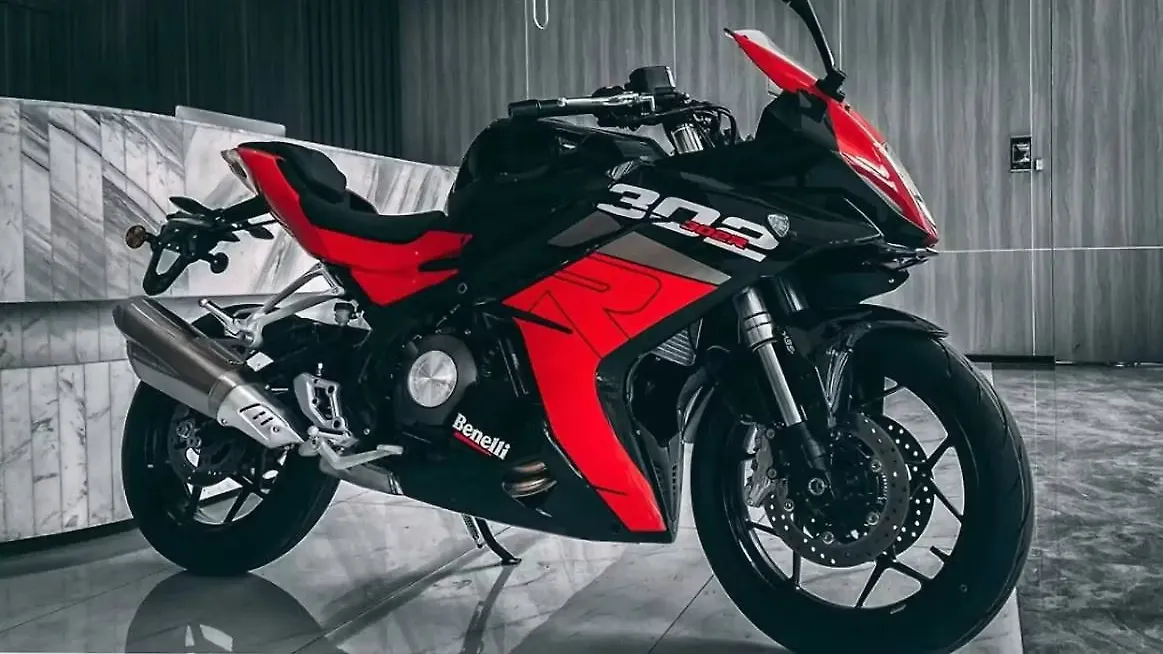 New Benelli 302R unveiled! New Benelli 302R unveiled!