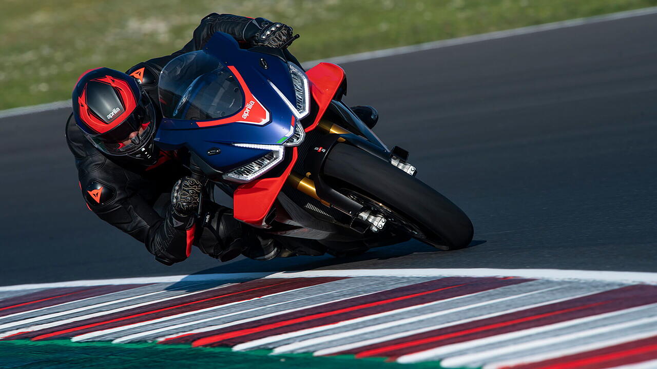 New Aprilia RSV4, Tuono V4 and Factory variants listed on India website