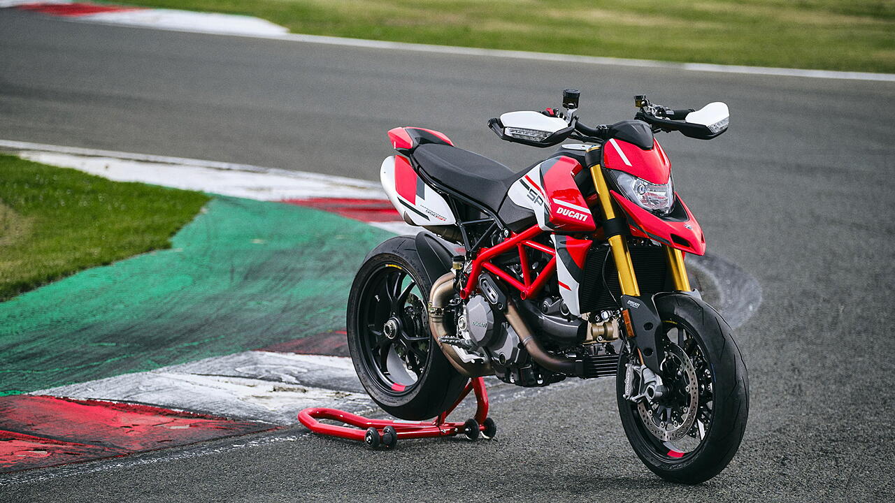 2022 Ducati Hypermotard 950: Image gallery