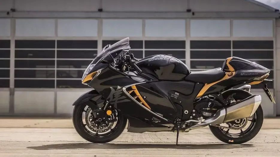 2021 Suzuki Hayabusa reaches dealership; deliveries begin in India 2021 Suzuki Hayabusa reaches dealership; deliveries begin in India