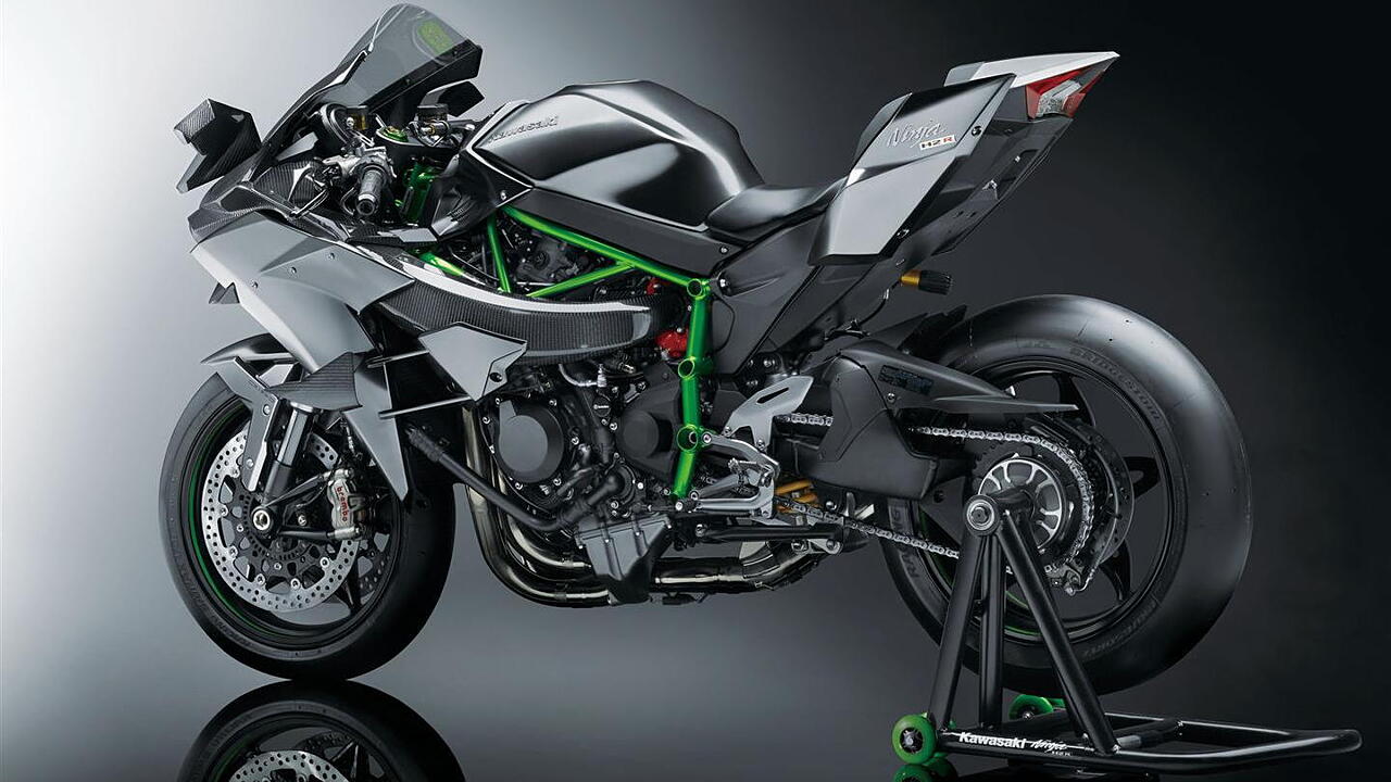 Kawasaki Ninja H2R - Officially 300hp of Hyperbike - Asphalt & Rubber