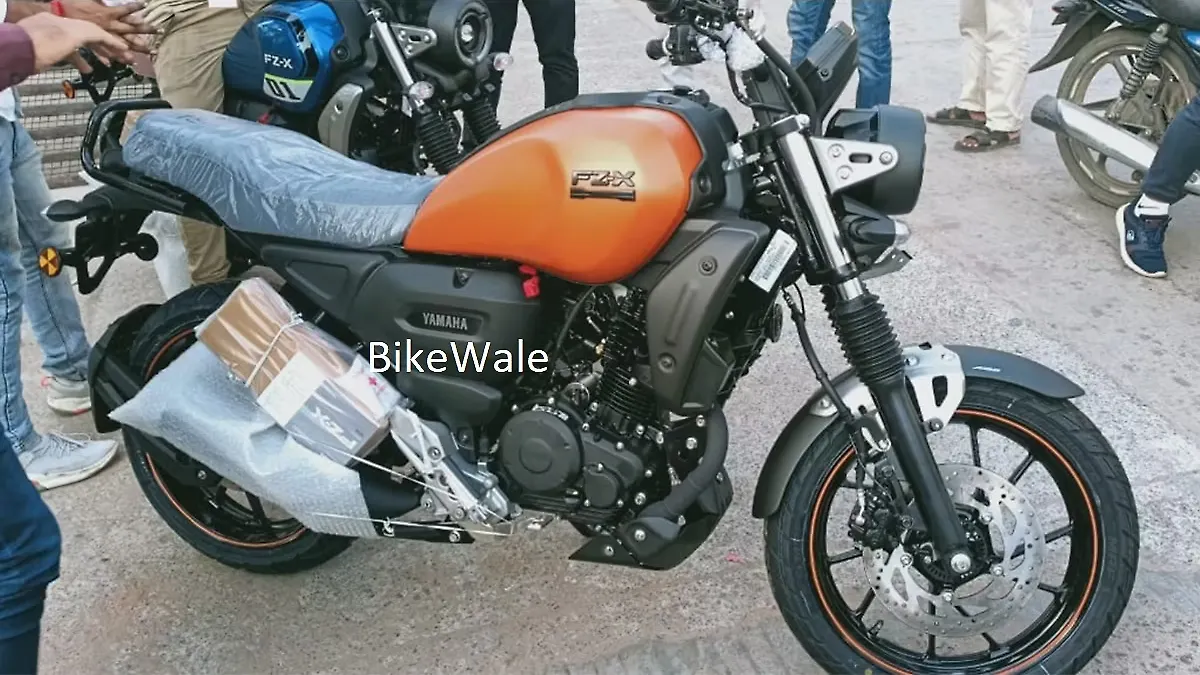 fz ex showroom price