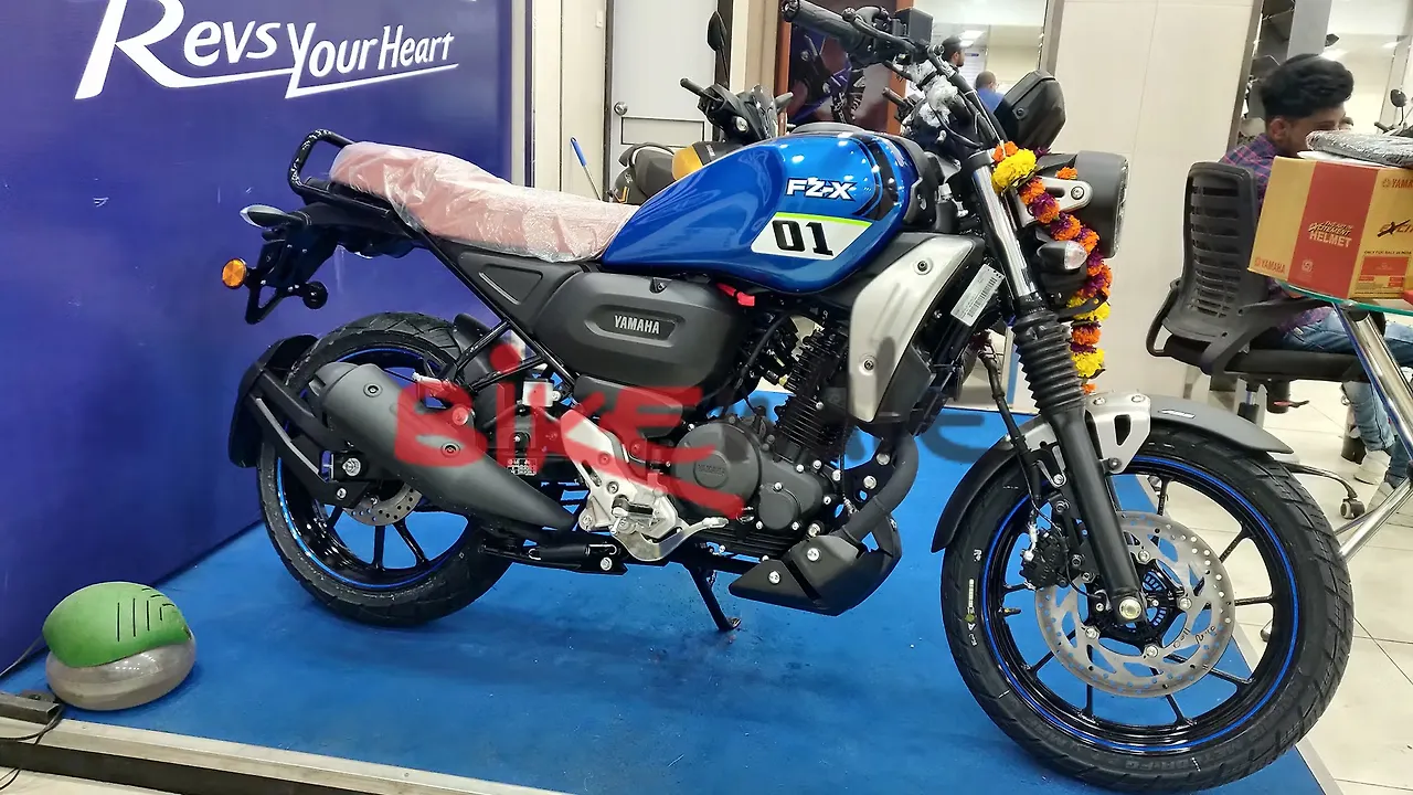 fz ex showroom price
