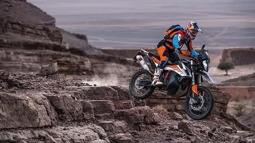 KTM 790 Adventure spotted in Bajaj�s Chakan factory BikeWale