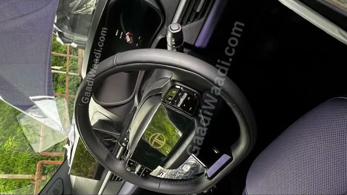 Tata Nexon facelift real-world interior images leaked - CarWale
