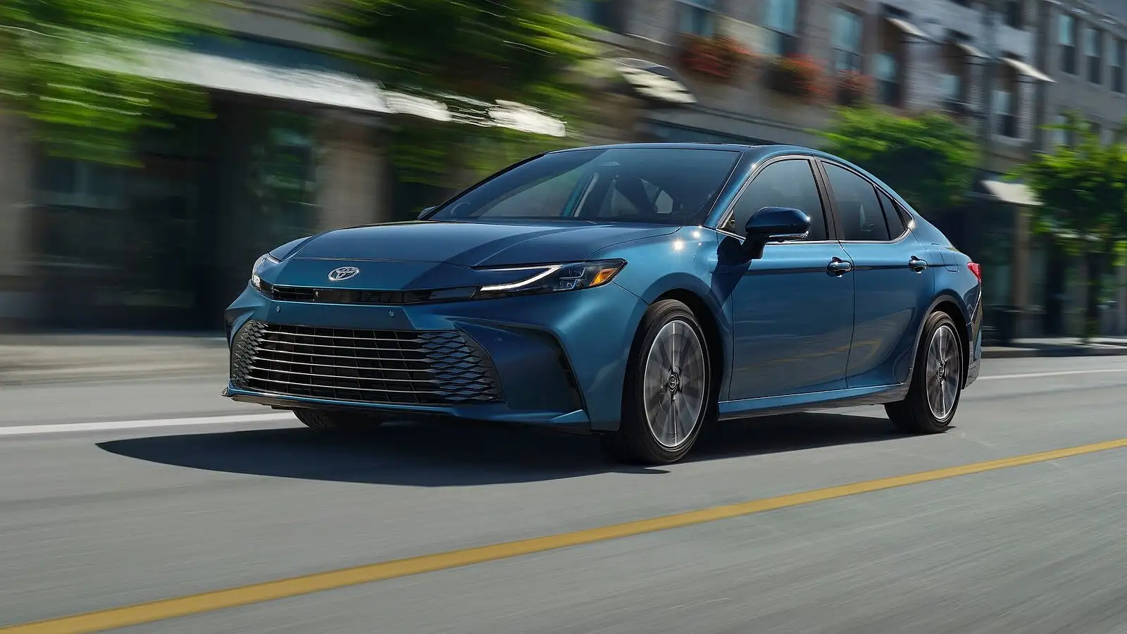 Toyota Camry unveiled globally - Top highlights - CarWale