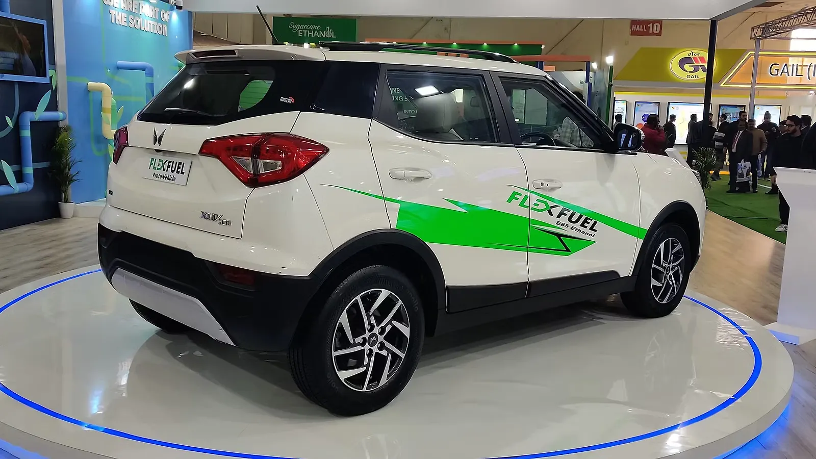 Mahindra XUV300 Flex Fuel prototype showcased at Bharat Expo CarWale