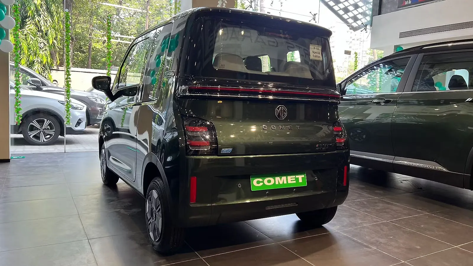 MG Comet EV 100-Year Limited Edition reaches dealerships - CarWale