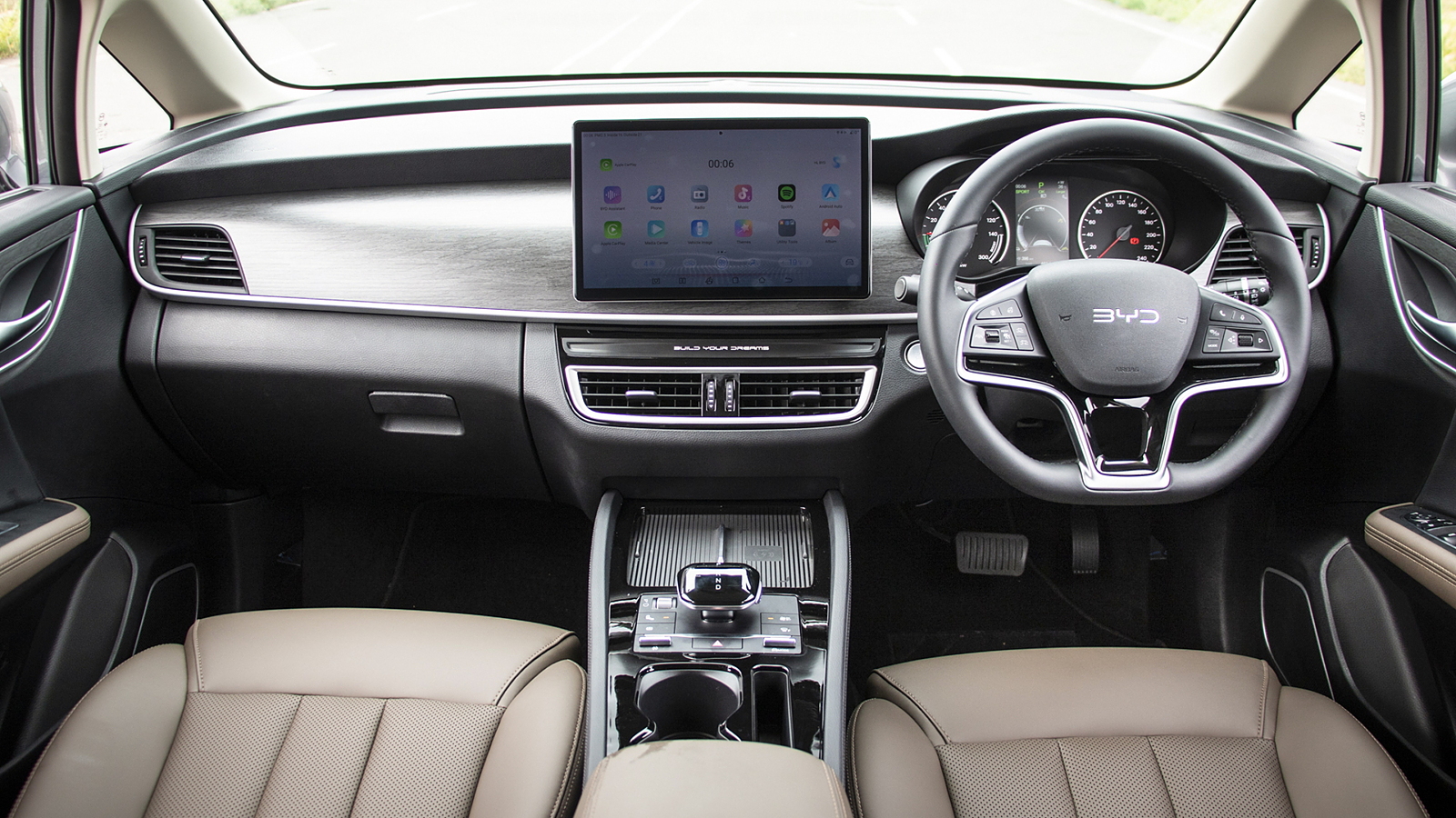 BYD eMax 7 Dashboard