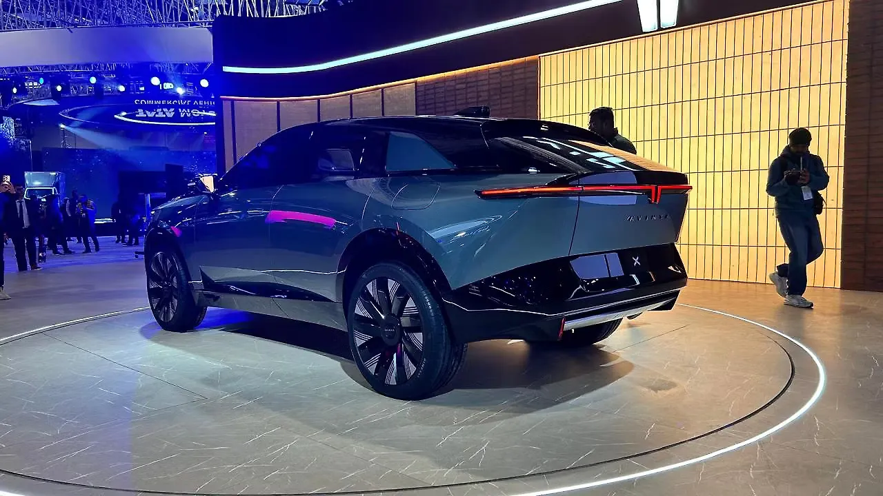 Tata Avinya Right Front Three Quarter