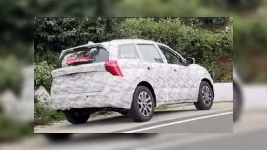 Mahindra XUV700 facelift