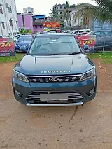Mahindra XUV300 W8 (O) 1.5 Diesel [2020]