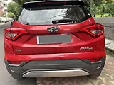 Mahindra XUV300 1.2 W8 [2019-2019]