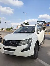 Mahindra XUV500 W6 AT
