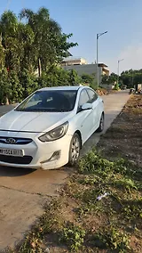 Hyundai Verna Fluidic 1.6 CRDi SX