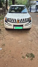 Mahindra XUV500 W8 AWD
