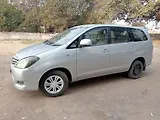 Toyota Innova Crysta 2.5 VX BS-IV Toyota Innova Crysta 2.5 VX BS-IV