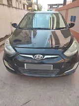 Hyundai Verna Fluidic 1.6 CRDi SX Hyundai Verna Fluidic 1.6 CRDi SX