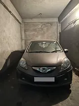 Honda Brio V MT Honda Brio V MT