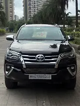 Toyota Fortuner 2.8 4x2 MT [2016-2020]